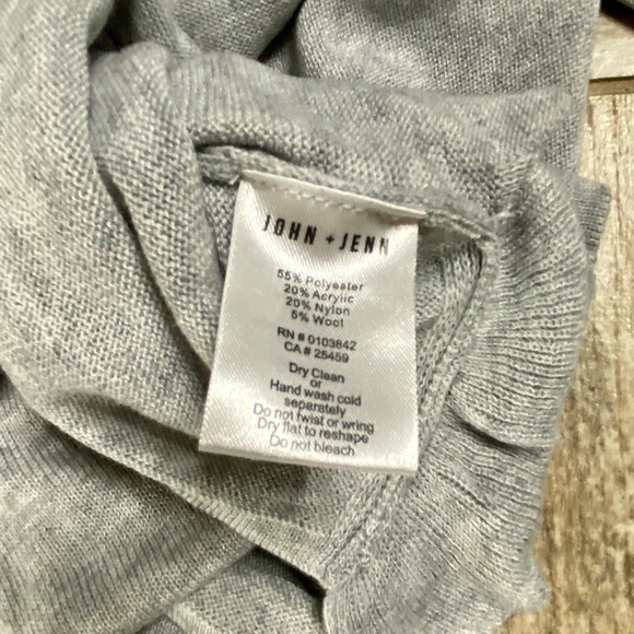 John+Jenn Ruffle Sweater - Picture 5 of 5